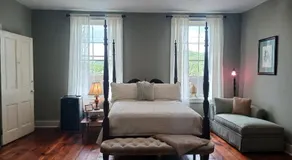 Lee House Inn - Image 2
