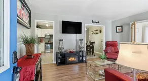 Next Stop! Comfort! 3 BR Near Amtrak Station! - Image 2