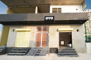 Hotel O Royal Place - Image 5