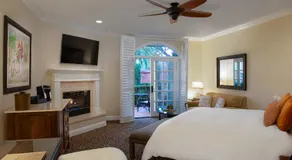 Westlake Village Inn - Image 2