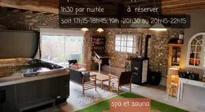 Le Grand Cèdre Spa et sauna intérieur piscine - Image 2