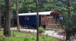 Roulotte - Le Domaine Des Ecrevisses - Image 3