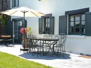 Peaceful Holiday Home - Image 5