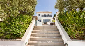 2016 Villa moderna al canal con 4 habitaciones by homeselectspain - Image 2