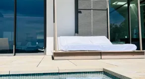 Contemporary Villa with Sea View, Infinity Swimming pool, Gym , Cinema room,Lift - Image 3