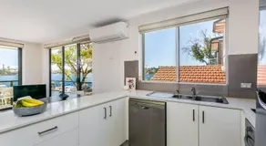 STG38 - stunning waterfront apartment - Drummoyne - Image 5