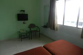 Hotel Landmark Deluxe Lodging - Image 5