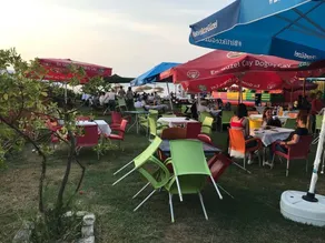Mola Camping - Image 4