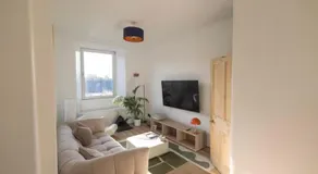 Stylish & Cozy Edinburgh 1 Bed Apartment - Image 5