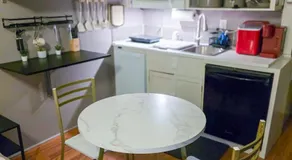 Home Away From Home! Beautiful Private Guest House - Image 3