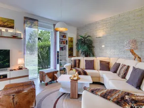 Villa in Novigrad with Pool near Beach - Image 2