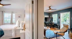 Vistamar Waterfront Beach Abode -Walk to the Beach - Image 2