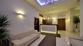 Hotel Camelot - Image 2
