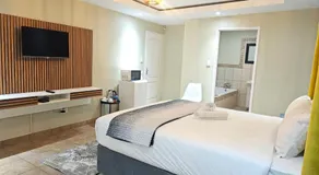 Yello Guest House Graskop - Image 2