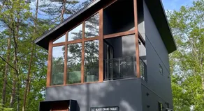 Black Crane Chalet by Hakuba White Fox Company - Image 5