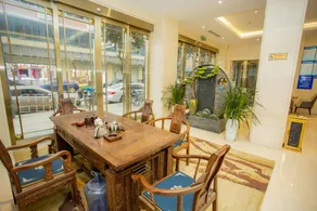 Jun Long hotel - Image 4