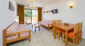 Apartamentos Jovial - Image 2