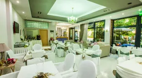 Hotel Atlantis - Image 2