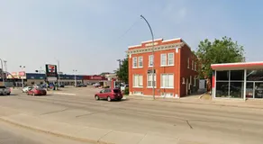 Modern 1BR at Downtown - Image 5