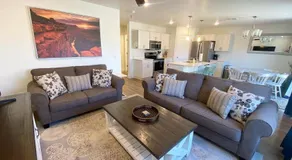 Spacious Modern Family Townhome Close to Downtown Kanab - Image 3