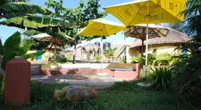 Pariango Beach Motel - Image 3