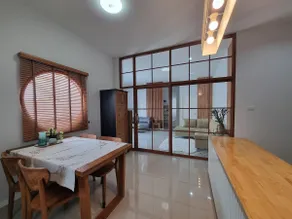 On Corner House - Image 3