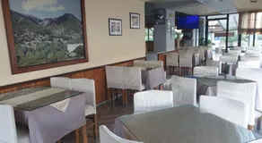 Qiqi Hotel - Image 4