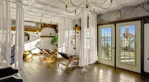 Estello Suites & Spa - Image 2