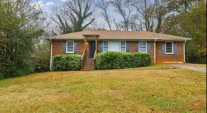 Lakeside Retreat with Yard and Deck--15 mins from Downtown ATL & Emory, 8 mins from Agnes Scott - Image 3
