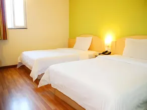 7 Days Inn Fuzhou Three Lanes and Seven Alleys Dongjiekou Metro Station - Image 4