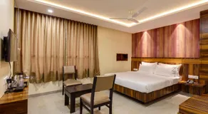 Hotel Silver Oak - Image 2