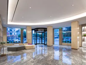 Lavande Hotel Yueyang East High-speed Railway Station Walmart - Image 2