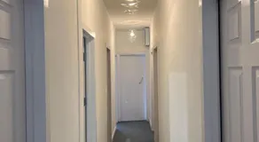 The Bake Apartment - 5 bedroom Large Apartment sleeps up to 16 person - Image 5