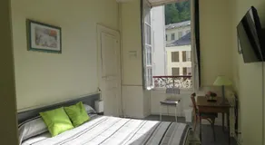 Hotel Richelieu - Image 2
