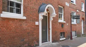 The House At One Warwick Park - Image 5