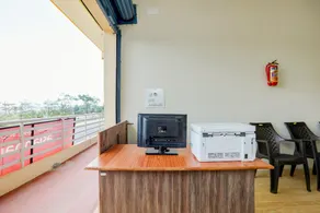 OYO New Dhan Win Lodge - Image 4