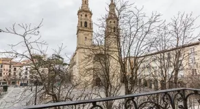 Apto con vistas a la catedral y aire acondicionado - Image 3