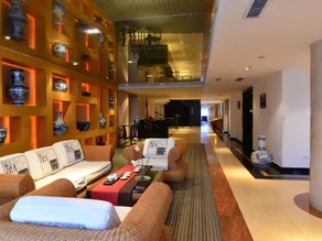 Baodao Exhibition Center Hotel - Image 3