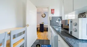 Comfortable 2 Bedroom On Tower Bridge - Image 4