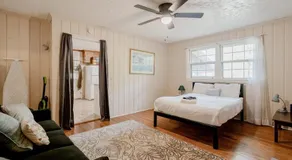 5 mins to Fort Jackson - The Wooded Hilltop Ranch - Image 2