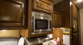Mei the Caravan - Image 5