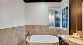 Casa Fina Miami Near Beaches - Image 4