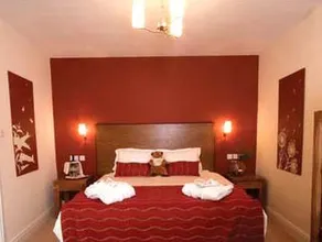Lion Hotel - Image 3