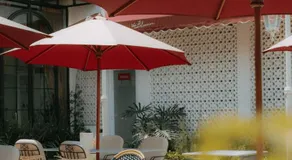 Van Bloemen 1881 Resort - Image 4