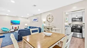 Modern Coastal Cottage Near Destin & Beaches - Image 3