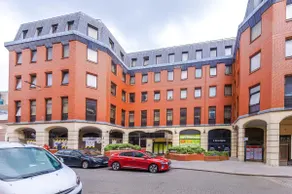 Centrally located studio by Moorfields Station - Image 4