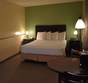 SureStay by Best Western Portland City Center - Image 4