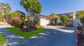 5 Bedroom Charmer with Pool - Image 4