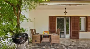 Beautiful Villa Casa Theresa with grill in Porec - Image 4