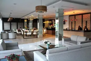 Casablanca Suites Near Airport - Image 3